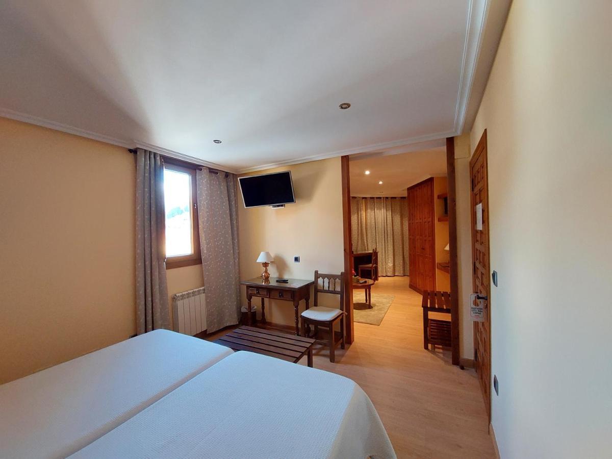 Hosteria Picos De Europa Potes Exterior photo