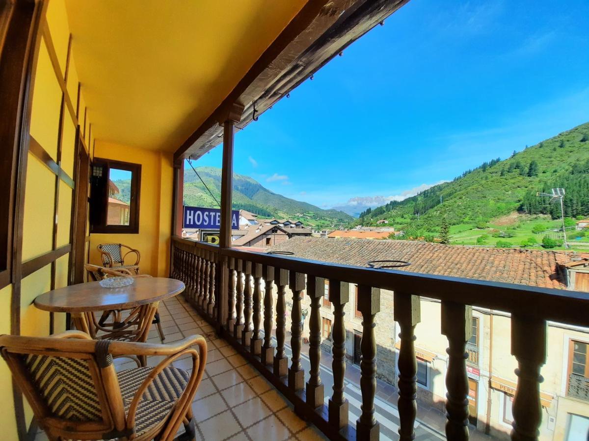 Hosteria Picos De Europa Potes Exterior photo